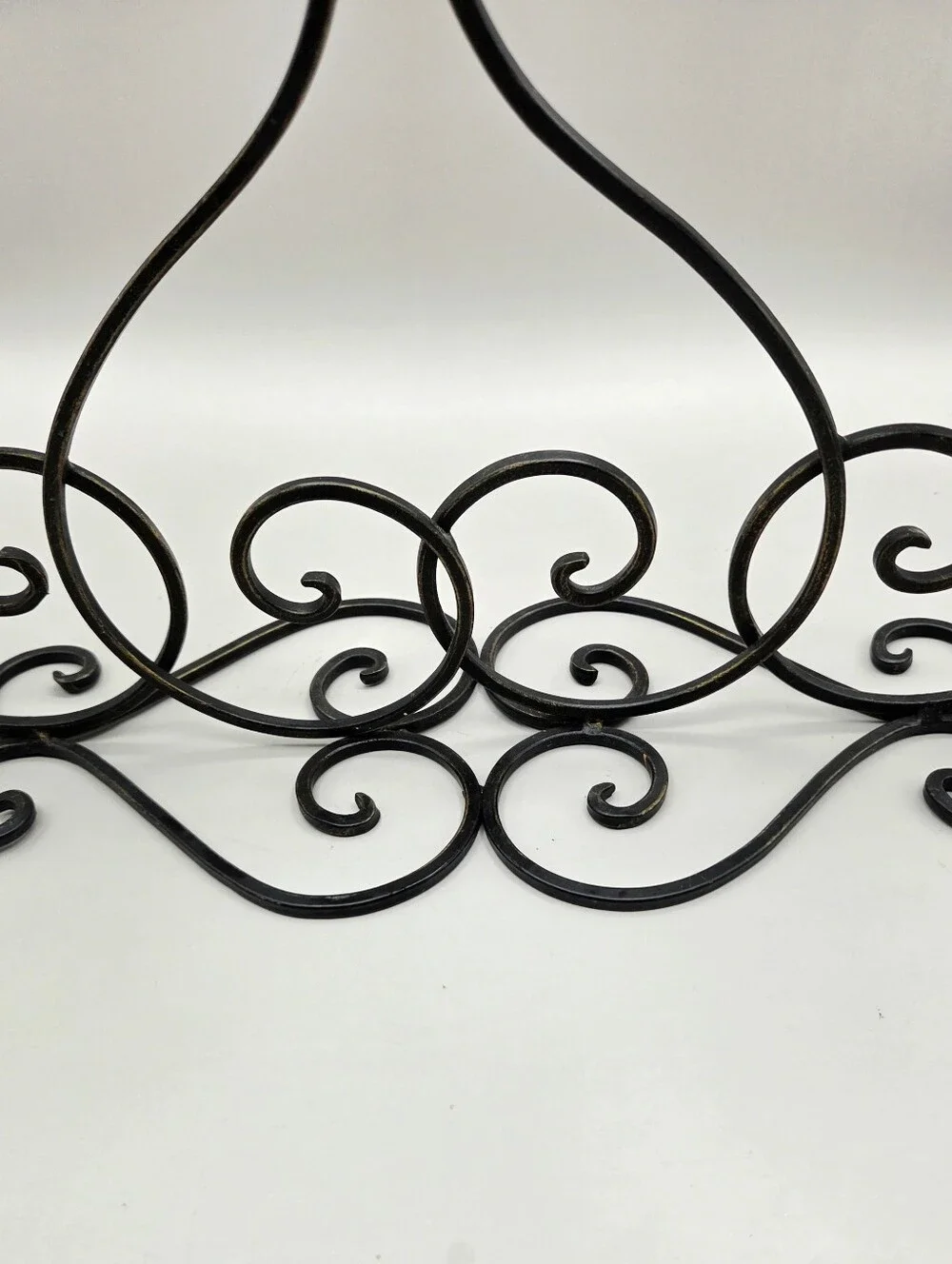 Bronze Scrollwork 3-Arm Metal Candelabra